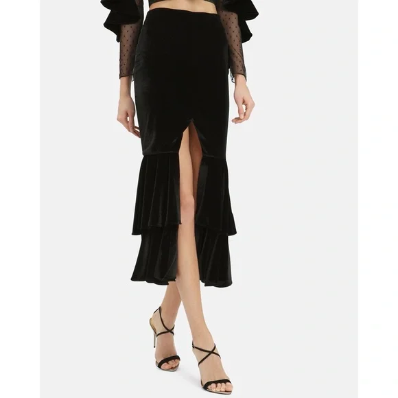 🌸NWT patobo velvet bo ruffle midi skirt in black